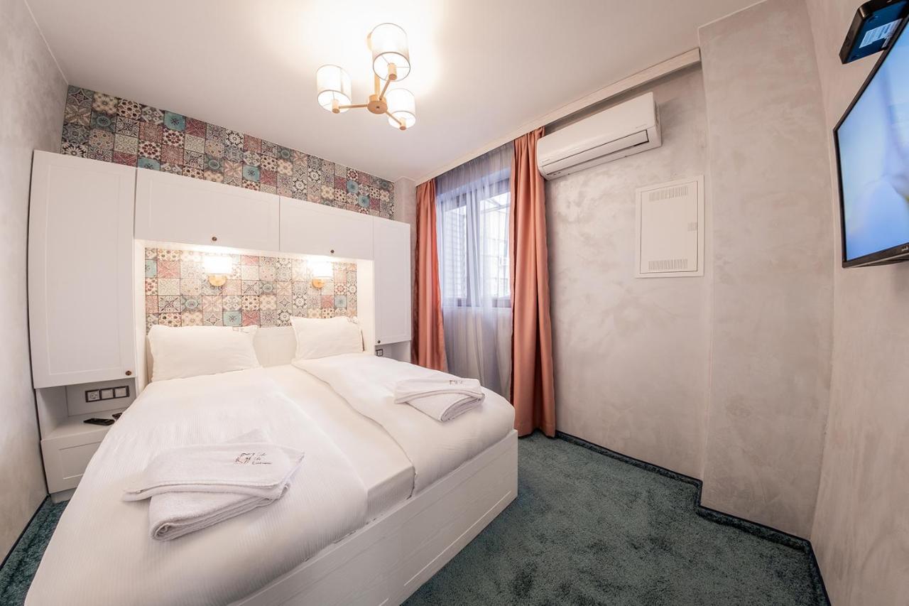Sofia Rococo Life Apartments Luaran gambar
